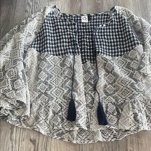 Akemi + Kin by Anthropologie OS Gingham Eyelet Kimono Open Front Blue/white